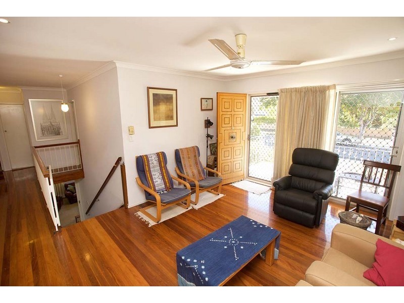 28 Menkira Street, Mansfield QLD 4122