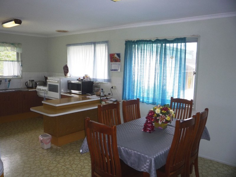 857 Cavendish Road, Mount Gravatt East QLD 4122