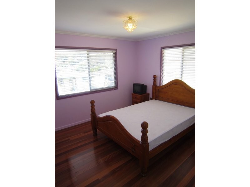 80 Valentia Street, Mansfield QLD 4122