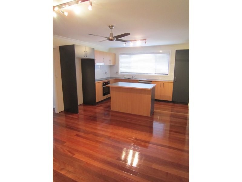 6 Trident Street, Mansfield QLD 4122