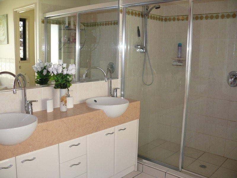 3 Mozart Place, Mackenzie QLD 4156