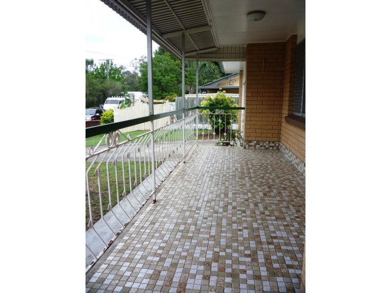 23 Dunstable Street, Macgregor QLD 4109