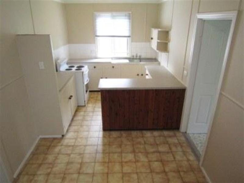 53 Broadwater Road, Mount Gravatt East QLD 4122