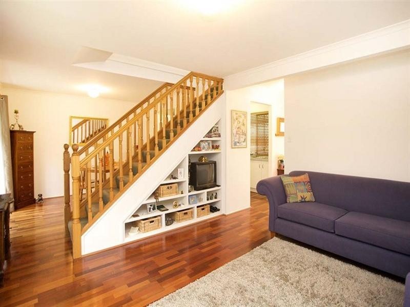 3/10 Rowe Close, Wishart QLD 4122