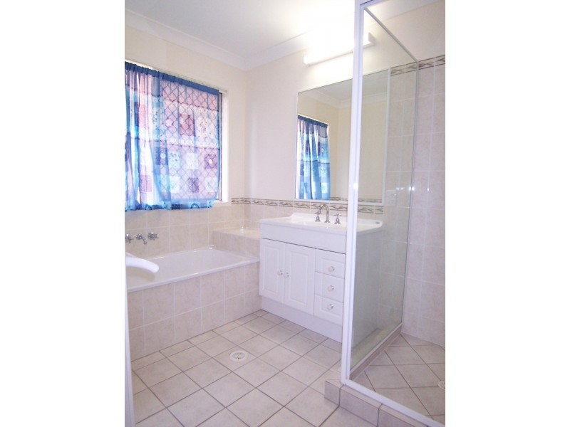 34 Bolton Street, Eight Mile Plains QLD 4113