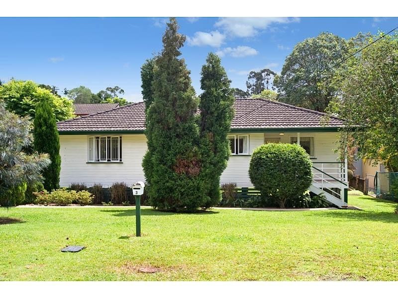 3 Ancilla Street, Mansfield QLD 4122