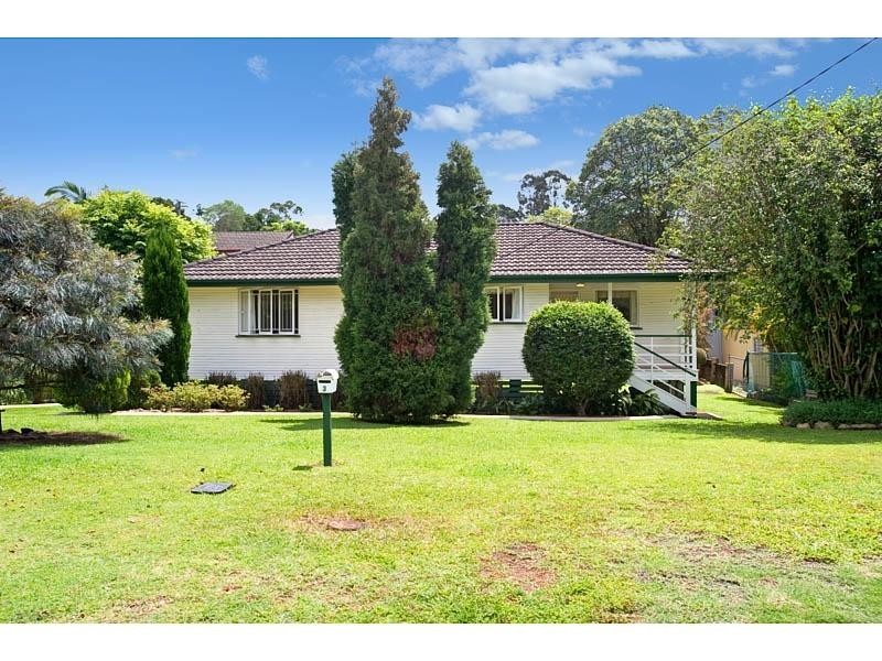3 Ancilla Street, Mansfield QLD 4122