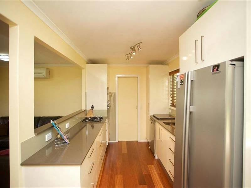 6 Mallett Close, Wishart QLD 4122