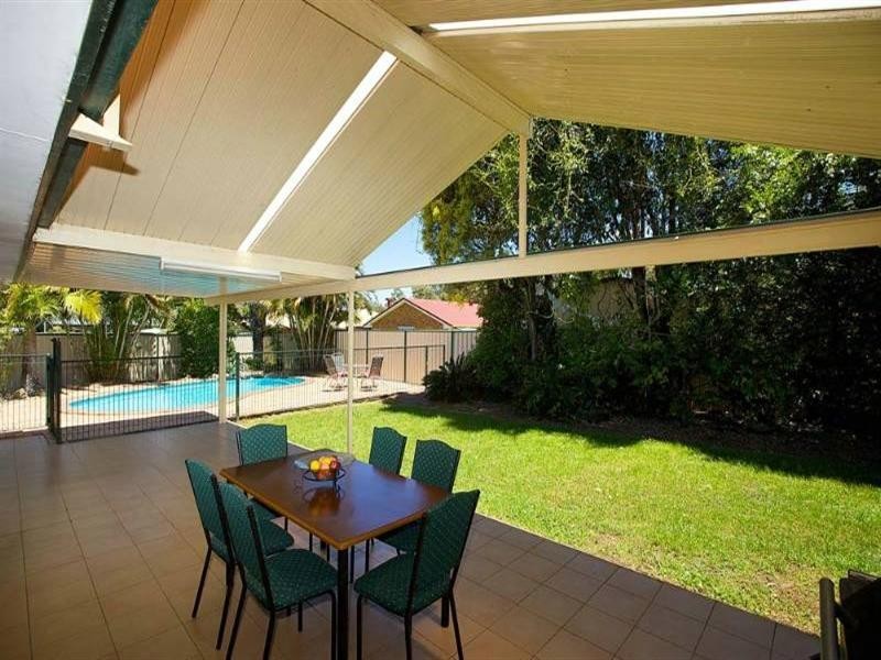 6 Mallett Close, Wishart QLD 4122