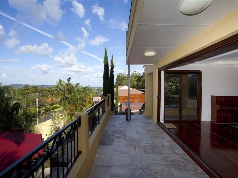 39 Santley Street, Mount Gravatt QLD 4122