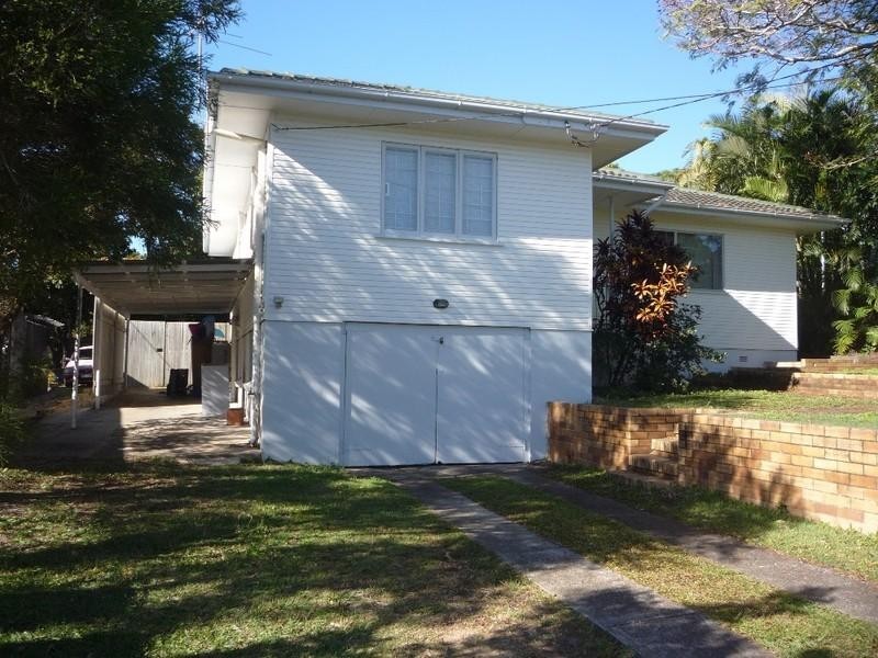 102 Marshall Road, Holland Park West QLD 4121