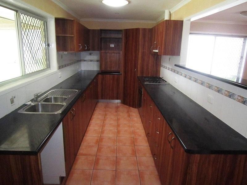 54 Eastwood Drive, Mansfield QLD 4122