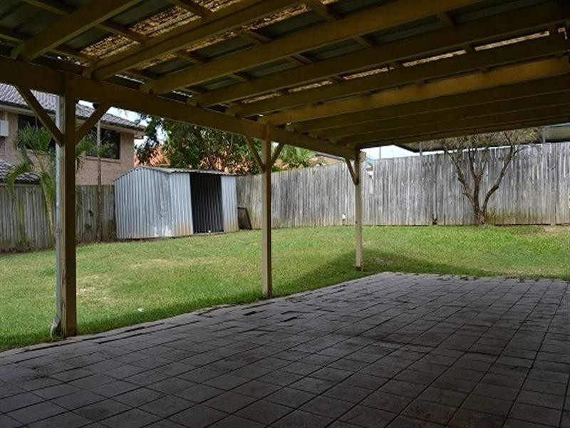 54 Eastwood Drive, Mansfield QLD 4122