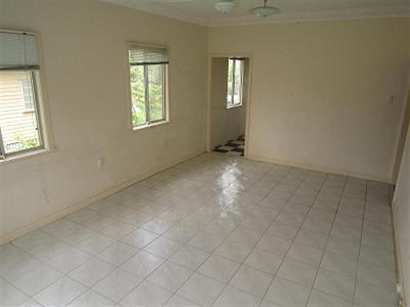 81 Creek Road, Mount Gravatt East QLD 4122