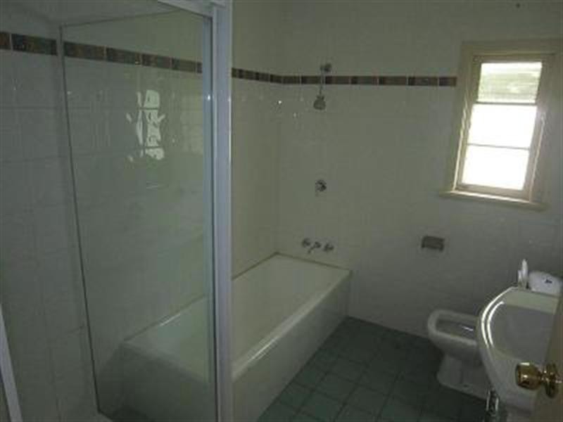 81 Creek Road, Mount Gravatt East QLD 4122