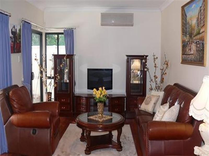 3 Mozart Place, Mackenzie QLD 4156