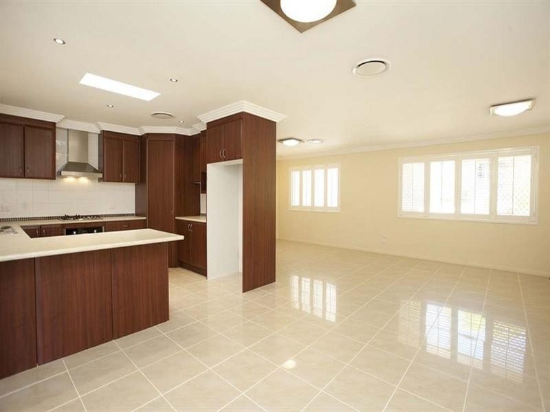 10 Hagen Street, Upper Mount Gravatt QLD 4122