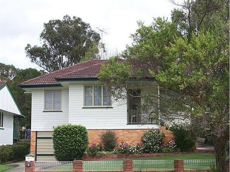 27 Curfew Street, Upper Mount Gravatt QLD 4122