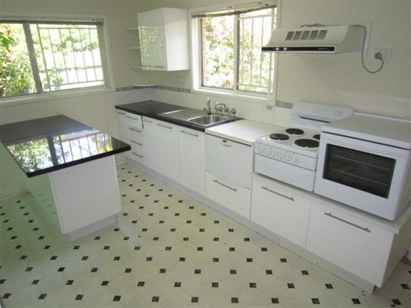 19 Springfield Street, Macgregor QLD 4109