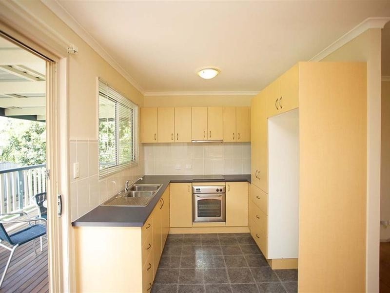100 Hertford Street, Upper Mount Gravatt QLD 4122