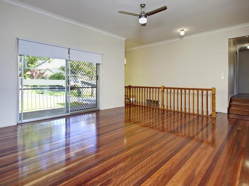 4 Geneva Street, Wishart QLD 4122