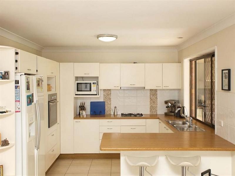 8 Koola Street, Wishart QLD 4122