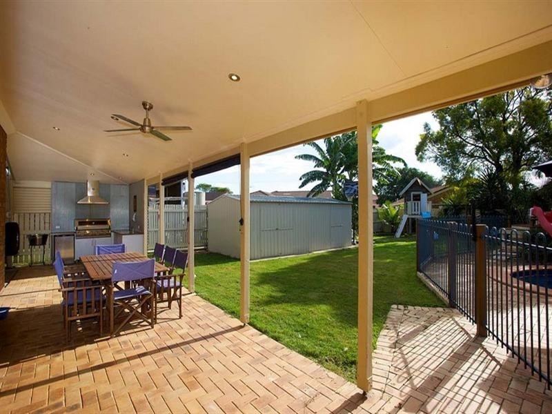 8 Koola Street, Wishart QLD 4122