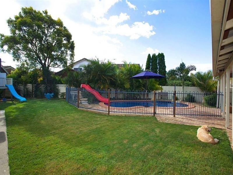 8 Koola Street, Wishart QLD 4122