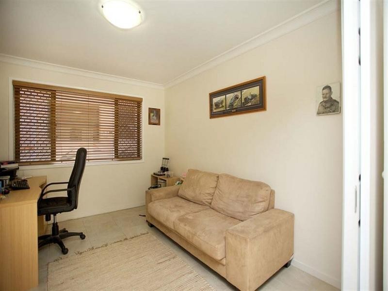 8 Koola Street, Wishart QLD 4122