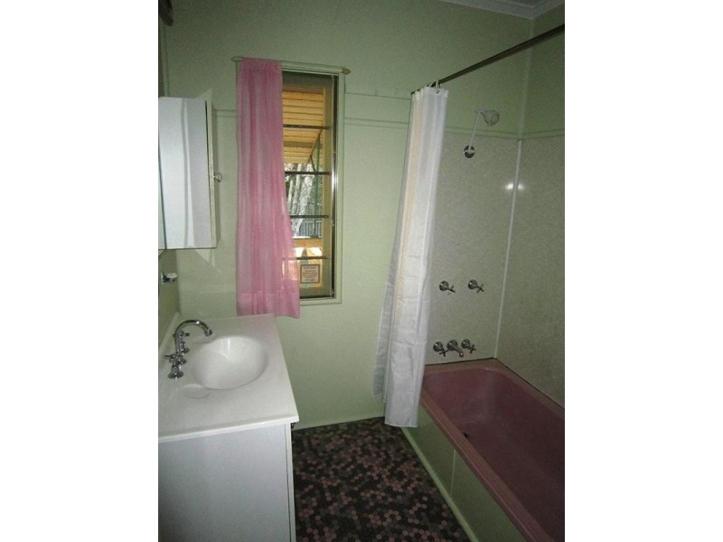 11 Poulton Street, Upper Mount Gravatt QLD 4122