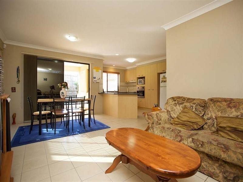 17 O’Connor Crescent, Mansfield QLD 4122