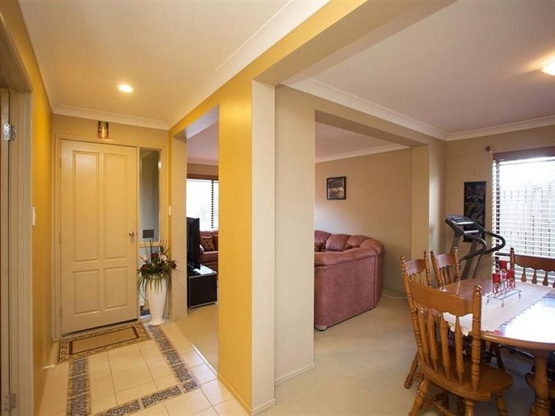 17 O’Connor Crescent, Mansfield QLD 4122