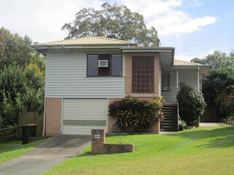 5 Lacon Street, Holland Park West QLD 4121