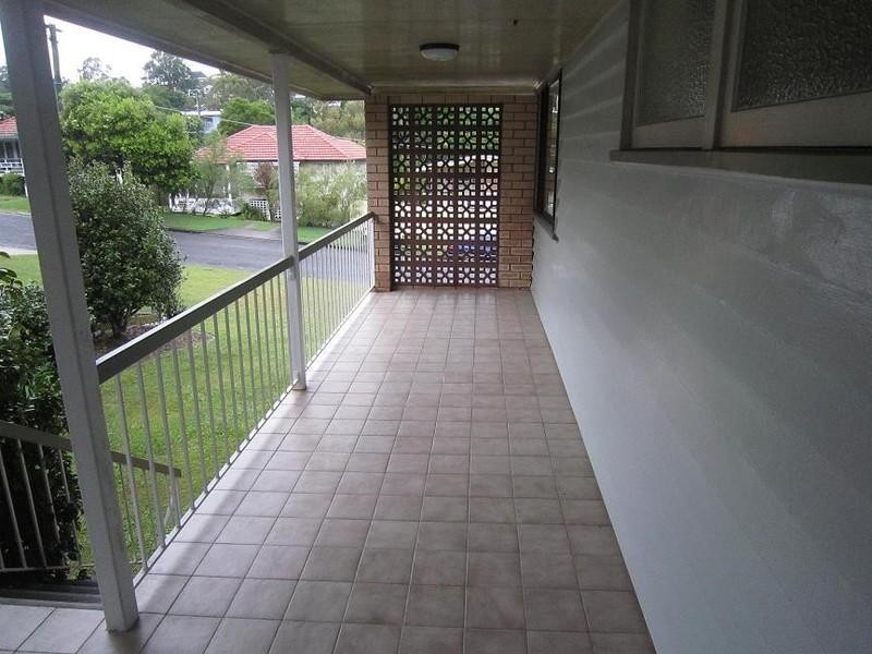 5 Lacon Street, Holland Park West QLD 4121