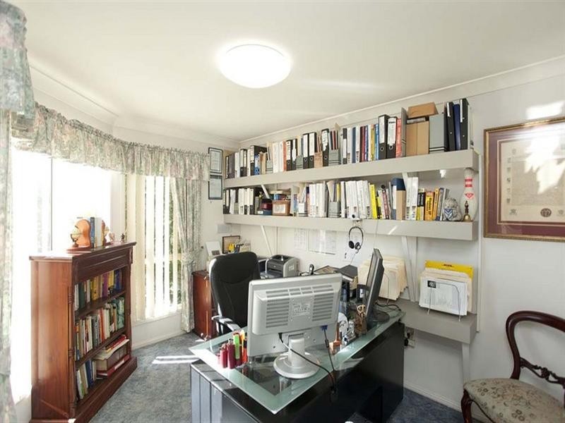 27 Delacroix Place, Mackenzie QLD 4156