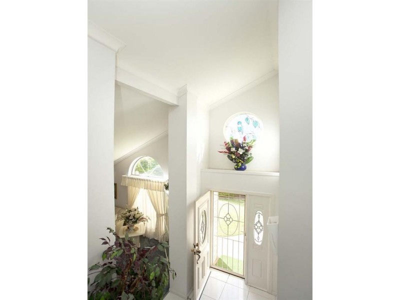 27 Delacroix Place, Mackenzie QLD 4156