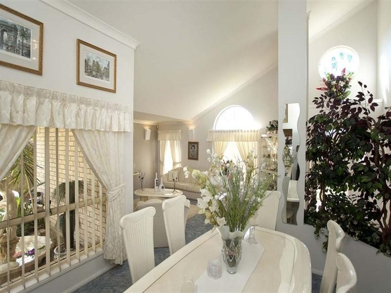 27 Delacroix Place, Mackenzie QLD 4156