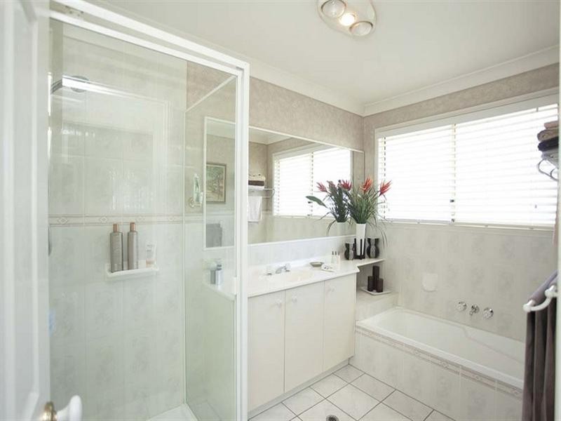 27 Delacroix Place, Mackenzie QLD 4156