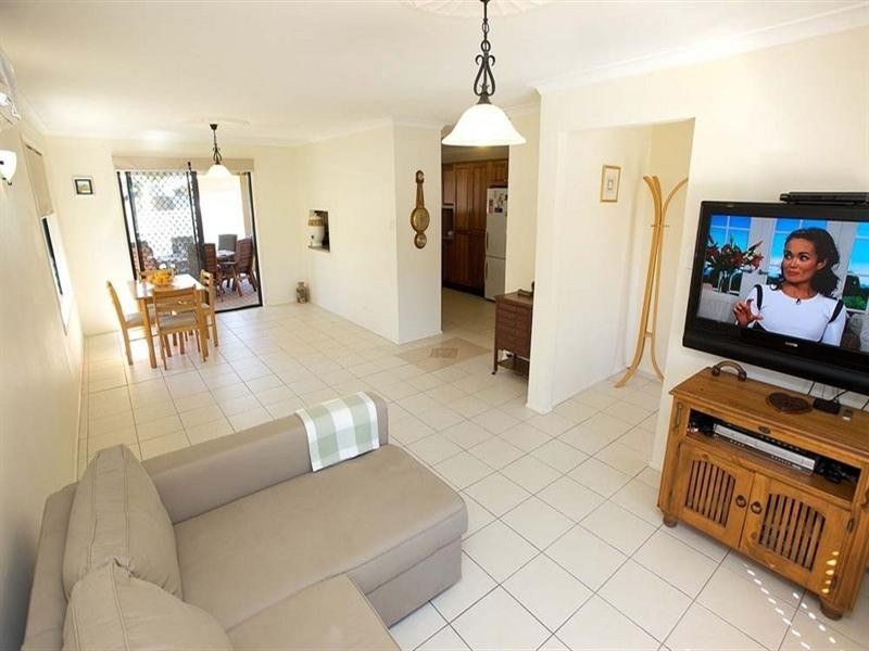 2 Mallett Close, Wishart QLD 4122