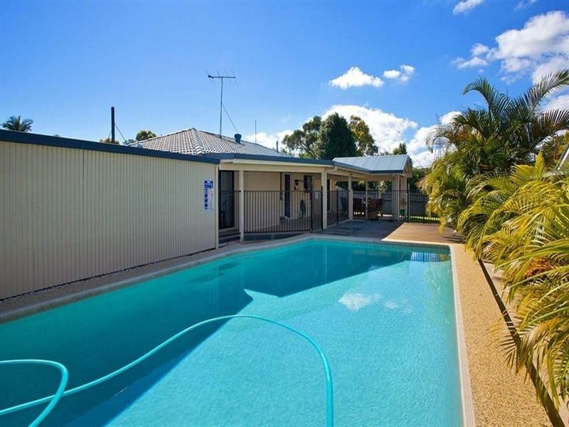 2 Mallett Close, Wishart QLD 4122