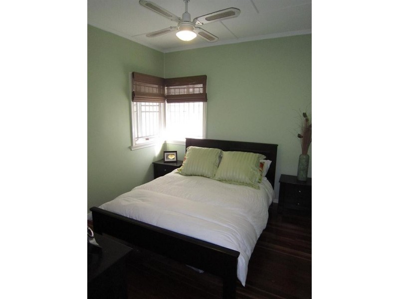 103 Creek Road, Mount Gravatt East QLD 4122