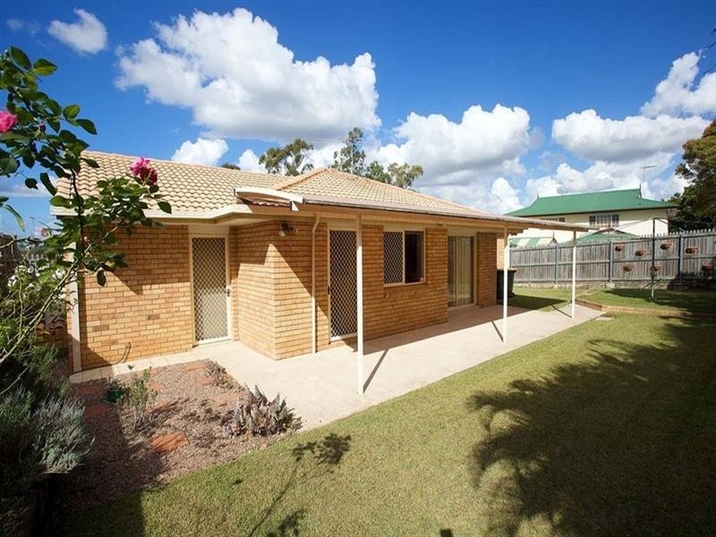 26 Mindona Street, Wishart QLD 4122