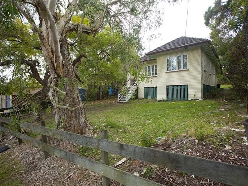 8 Howsan Street, Mount Gravatt East QLD 4122