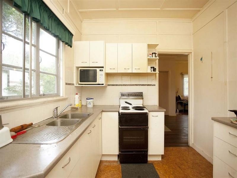 8 Howsan Street, Mount Gravatt East QLD 4122