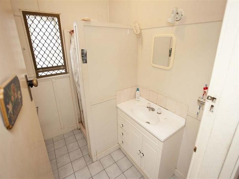 8 Howsan Street, Mount Gravatt East QLD 4122