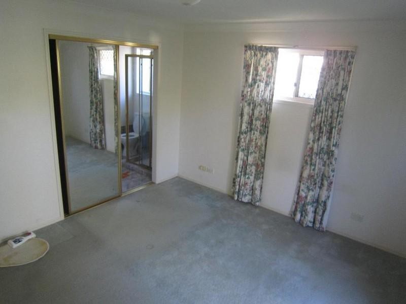 18 Andree Place, Wishart QLD 4122