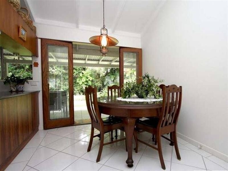 22 Shirland Street, Macgregor QLD 4109