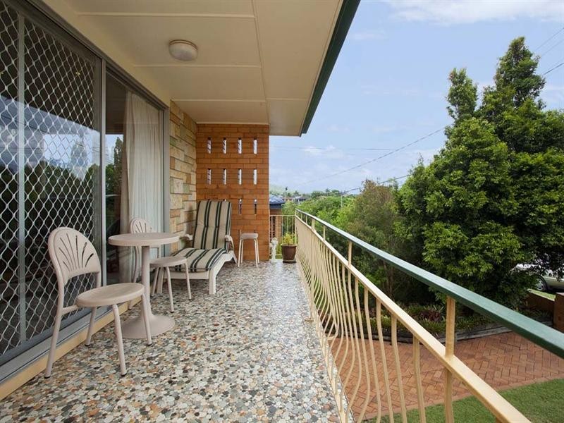 6 Menkira Street, Mansfield QLD 4122