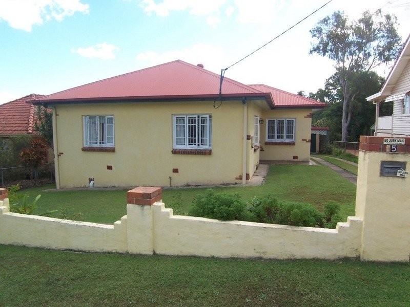 15 Burn Street, Camp Hill QLD 4152