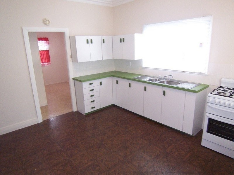 15 Burn Street, Camp Hill QLD 4152